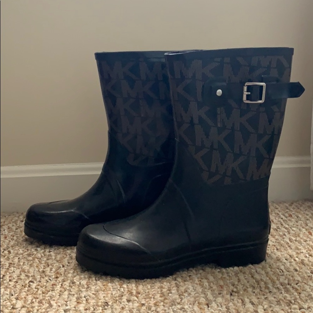 MK Rain Boots